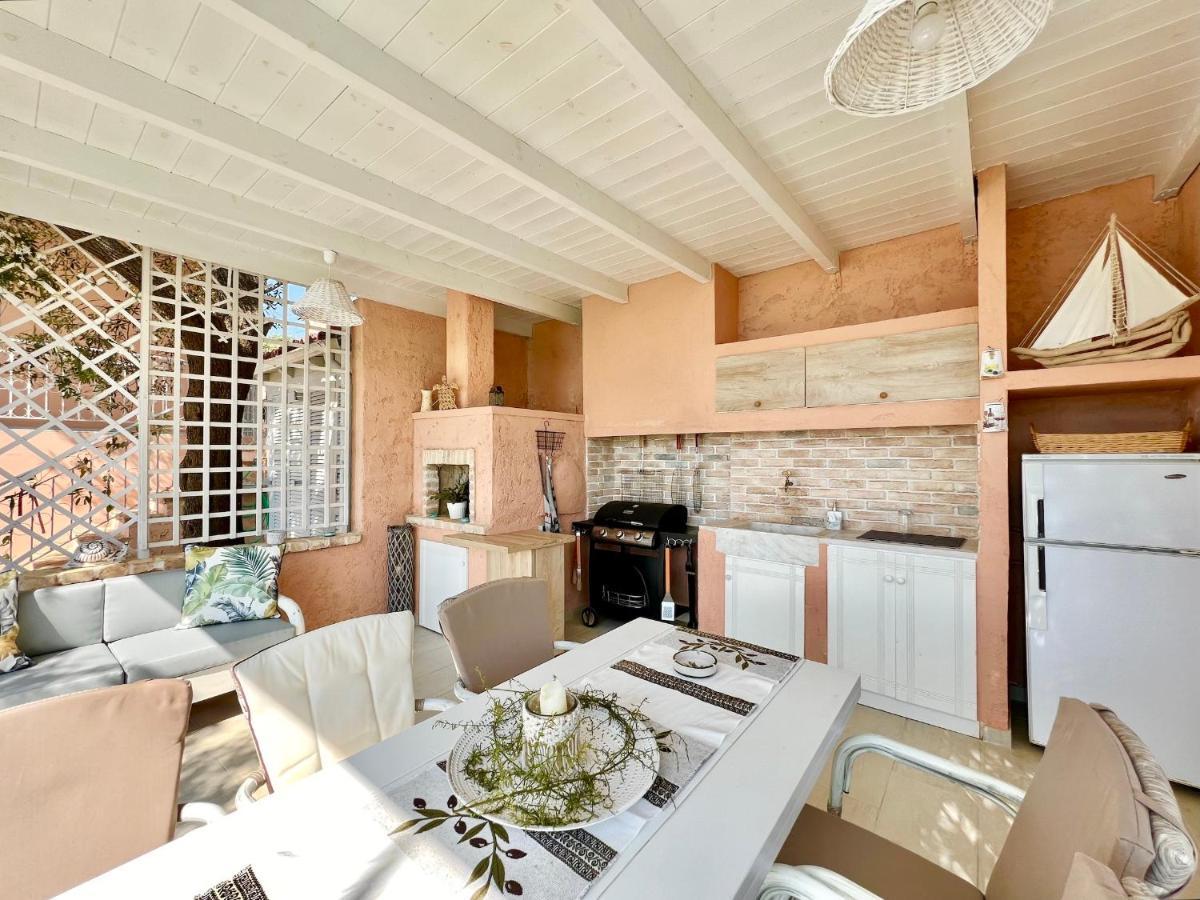 Villa Evmaria With Private Swimming Pool Spartylas Bagian luar foto