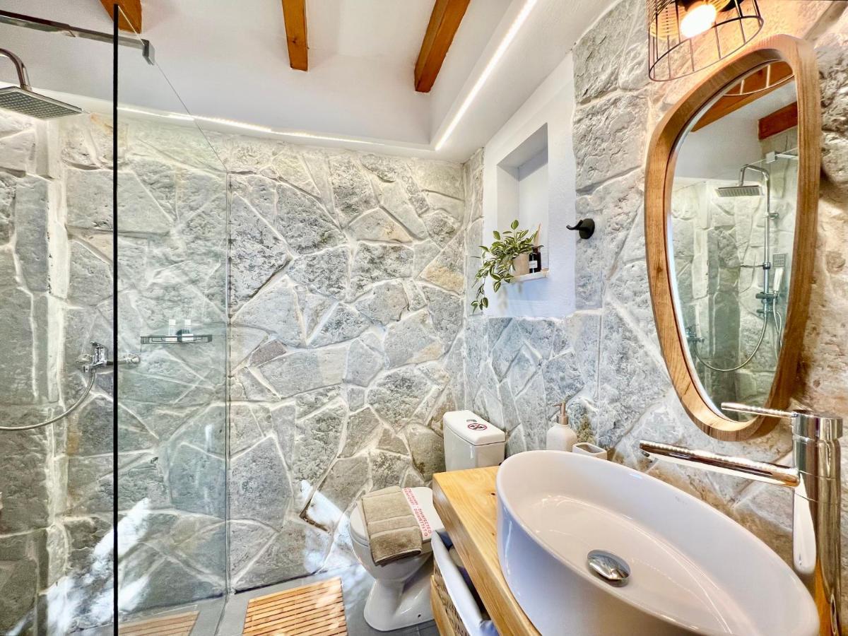 Villa Evmaria With Private Swimming Pool Spartylas Bagian luar foto